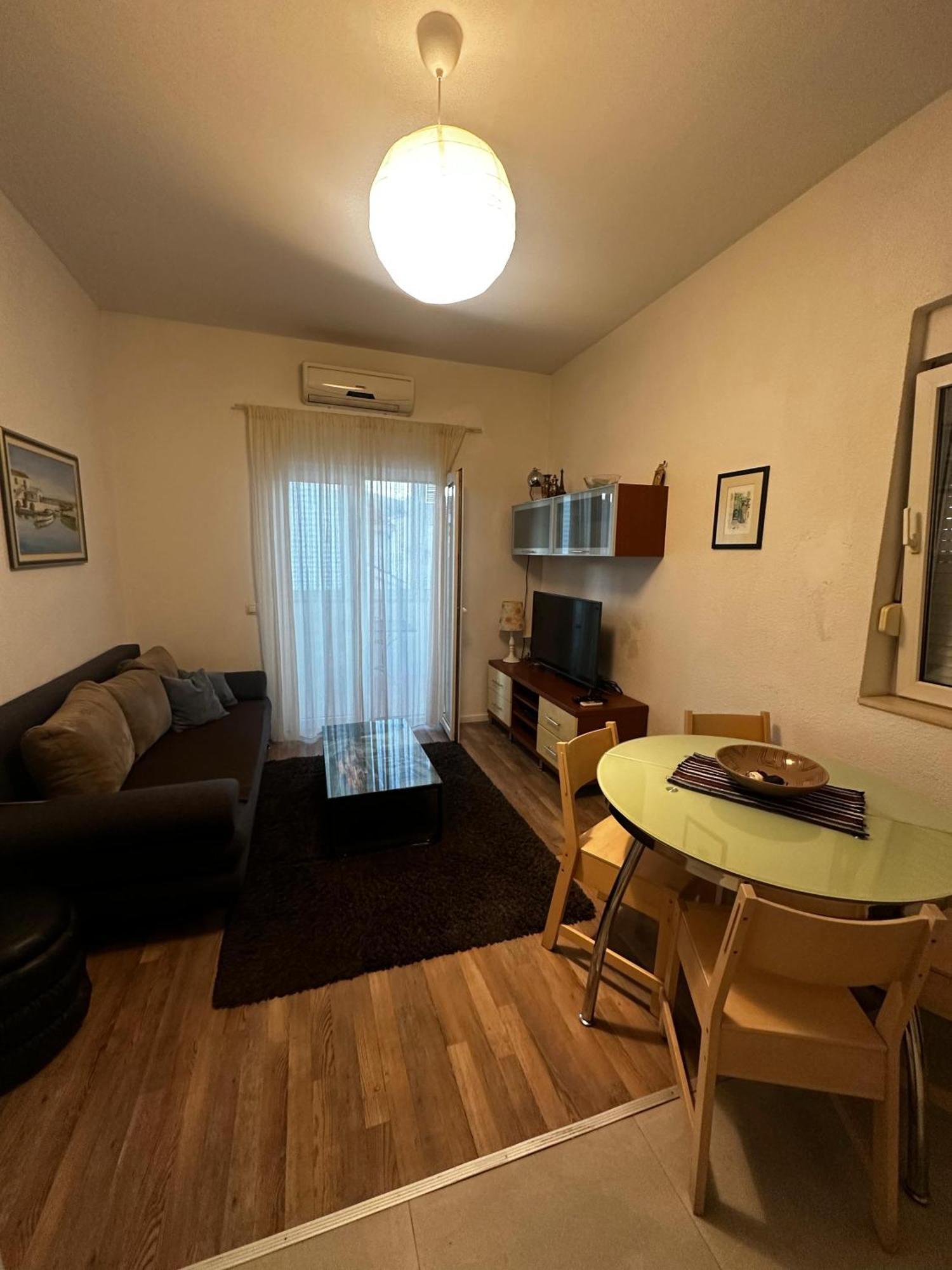 Leona Apartment Trogir Exterior photo
